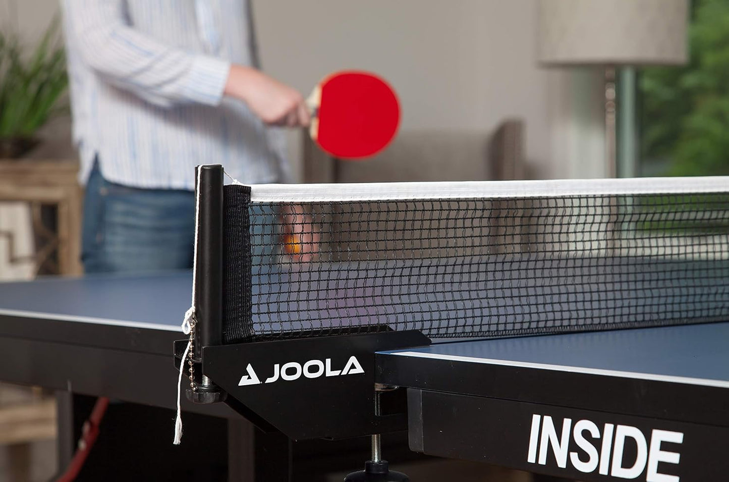 Professional-grade medium-density fiberboard indoor table tennis table, equipped with a quick-locking table tennis net and a stand set - assembled in 10 minutes easily - of high quality - foldable, with a single-player playing mode