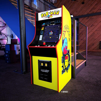 Bandai's "Pac-Man" classic version, featuring 12 games, and an arcade machine that is 4 feet in size.